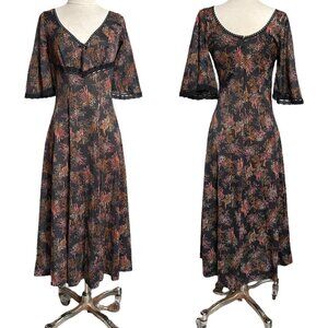 70s vintage novelty print dress bell sleeve lace trim boho tree forest pattern.